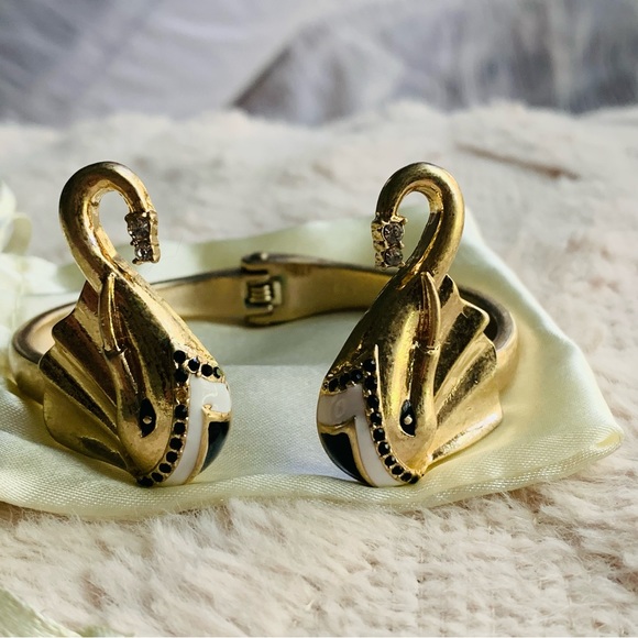 Bundle set of 3 gold silver bracelets costume jewelry Talbots swan hinged - Picture 7 of 10